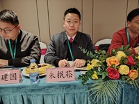 朱抿菘.jpg